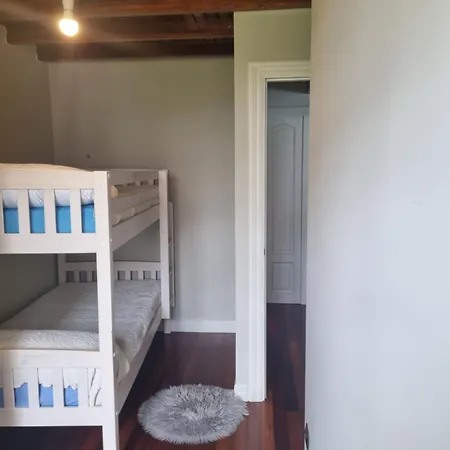 Nyaraló Casa Tovarei *