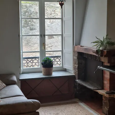Casa Tovarei בית נופש *