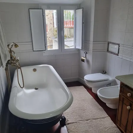 Nyaraló Casa Tovarei *