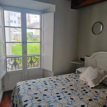 Nyaraló Casa Tovarei *